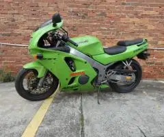 PIESE kawasaki zx 6 r - 2