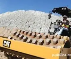 Închiriere Compactor cu Picior de Oaie