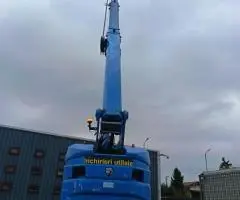 Închiriez mini-macara Valla 8T