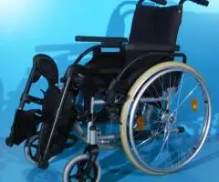 Scaun cu rotile Breezy - latime sezut 40 cm