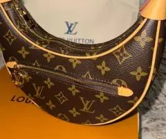 Geantă Louis Vuitton