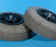 Roata originala cu cauciuc plin 2.80/2.50-4 - 3