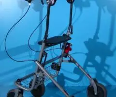 Cadru de mers cu roti - Drive - 7