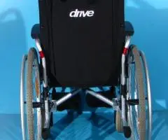 Scaun cu rotile din aluminiu  Drive - latime sezut 42 cm - 6