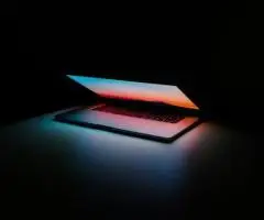 Laptopuri și Calculatoare Desktop Sisteme PC și Componente IT