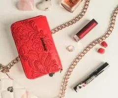 Cosmetice și Parfumuri de Firmă Produse de Îngrijire