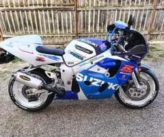 SUZUKI GSXR 600 ! ca NOU - 8