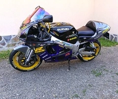 SUZUKI GSXR 600 ! stare FOARTE BUNA - 5