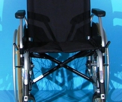 Scaun cu rotile  Meyra - latime sezut 46 cm - 2