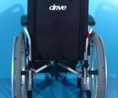 Scaun cu rotile din aluminiu  Drive / latime sezut 42 cm - 6