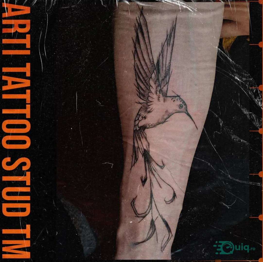Tatuaj fine line, Timișoara — linii fine, detaliu curat — fotografia 7