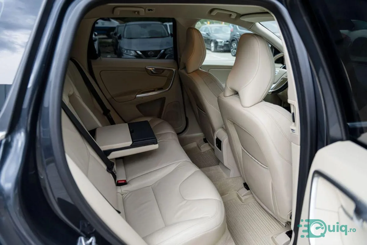 Volvo XC 60, 2015, 120.230 km — fotografia 8
