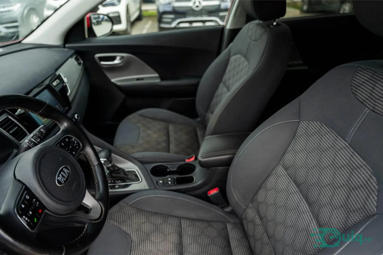 Kia Niro, 2017, 282.970 km — fotografia 12