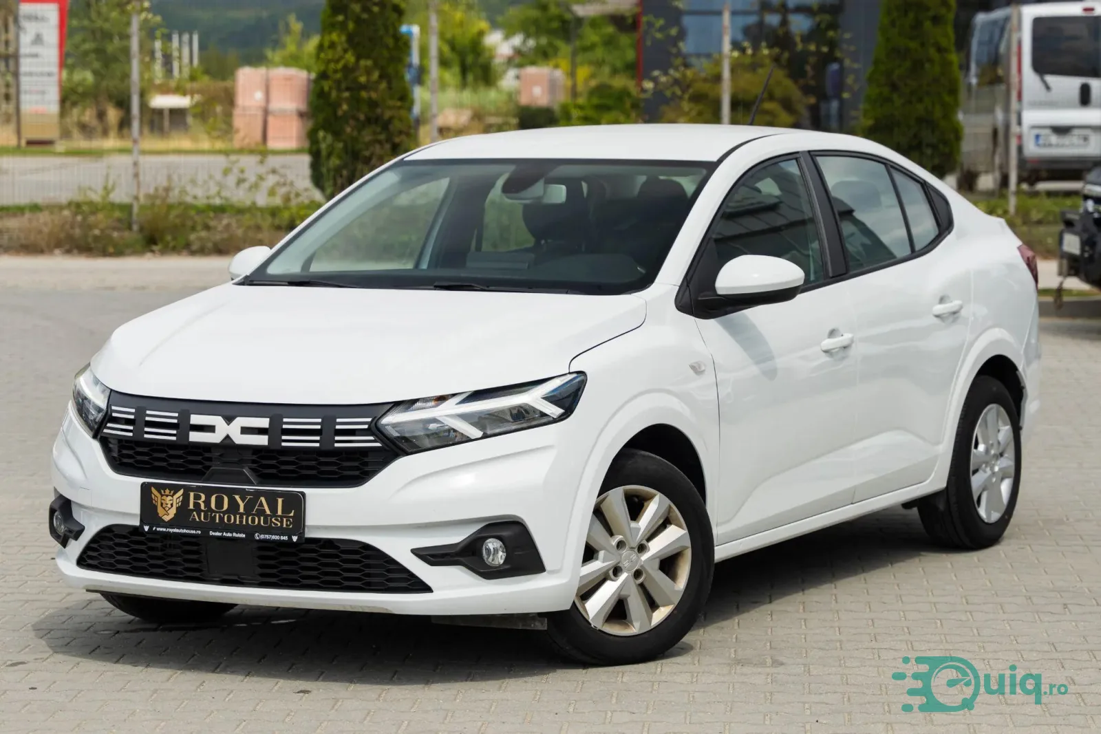 Dacia Logan, 2023, 196.940 km — fotografia 1