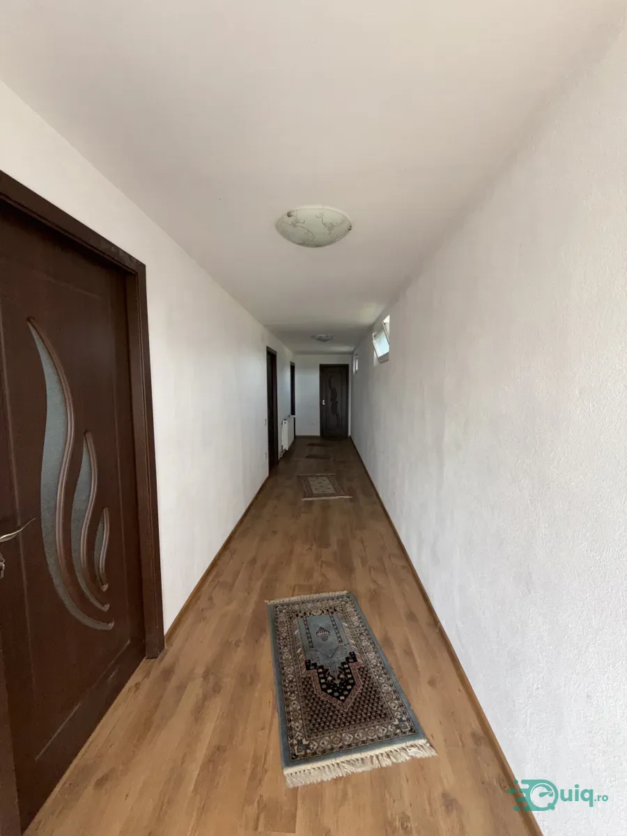 Vila moderna P+1 cu pod mansardabil de vanzare in Copacelu — fotografia 11