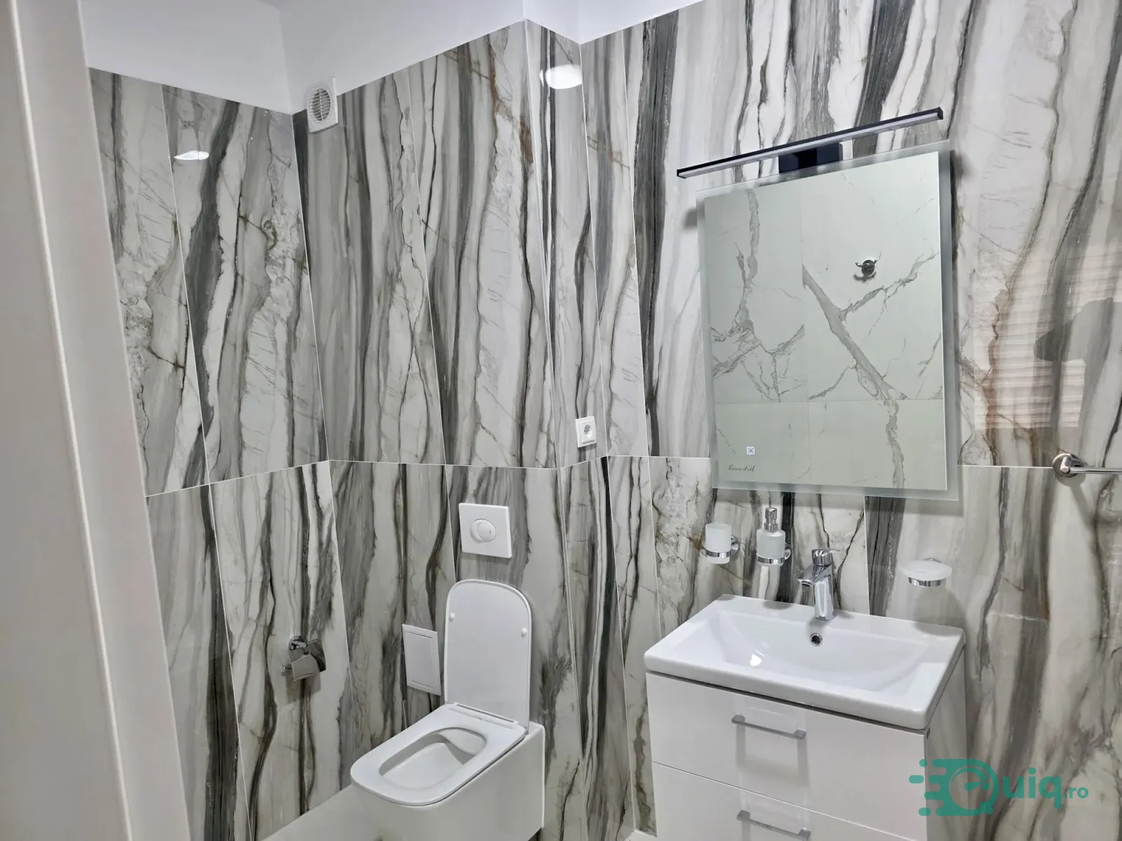 Apartament premium etaj 6 de vânzare în zona Stadion, Râmnicu Vâlcea — fotografia 3