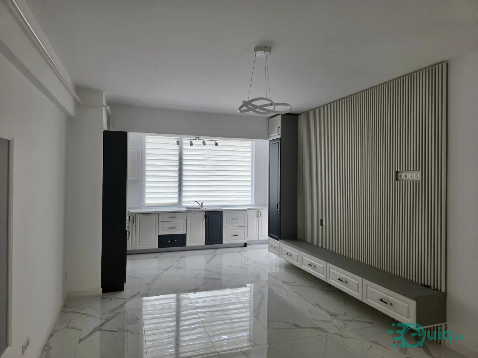 Apartament premium etaj 6 de vânzare în zona Stadion, Râmnicu Vâlcea — fotografia 5