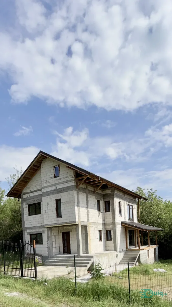 CASĂ DE VÂNZARE | COPĂCELU | TEREN 1.200 MP — fotografia 3