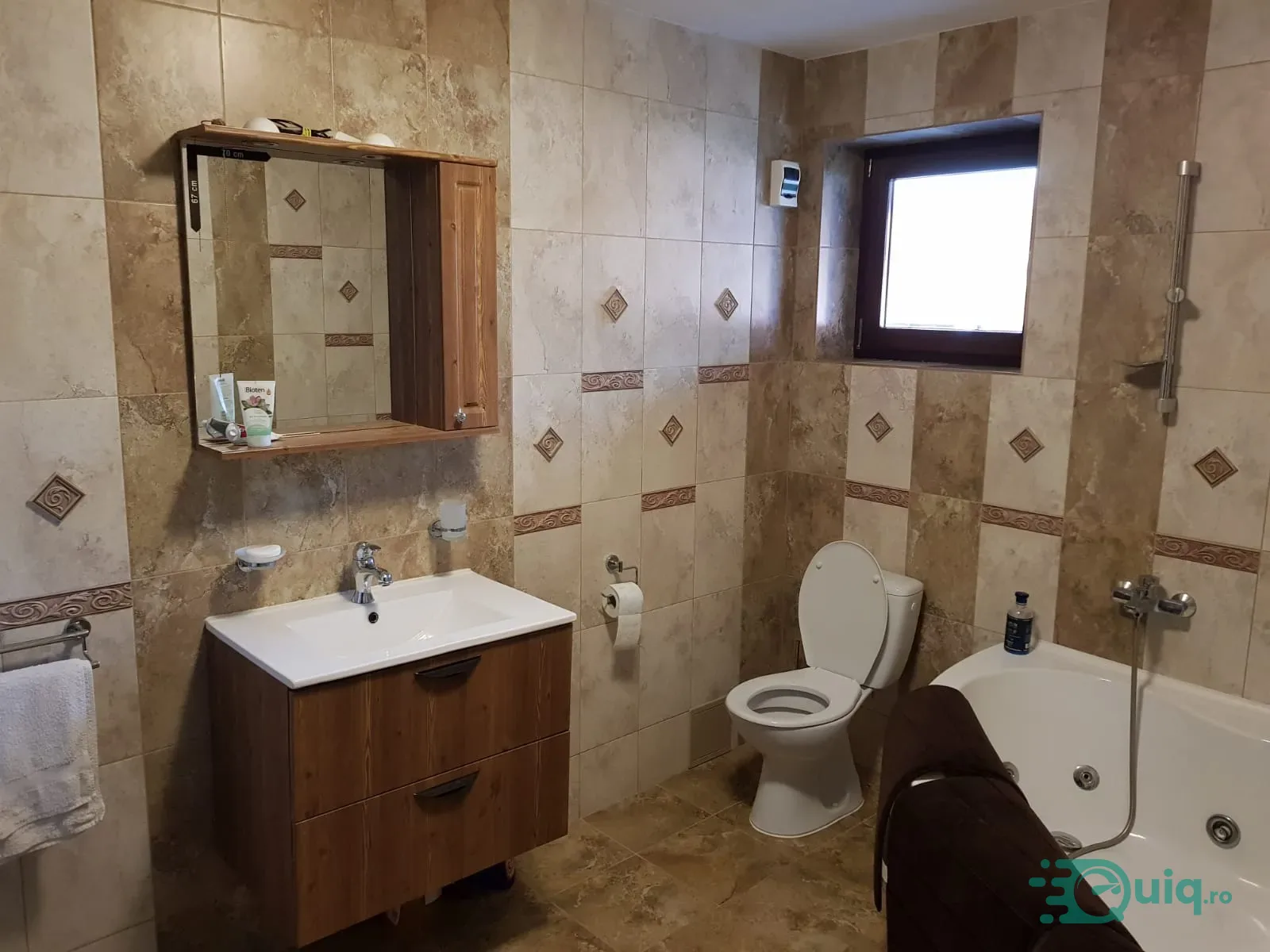 CASĂ MODERNĂ | ÎNTRE HOREZU ȘI POLOVRAGI — fotografia 2