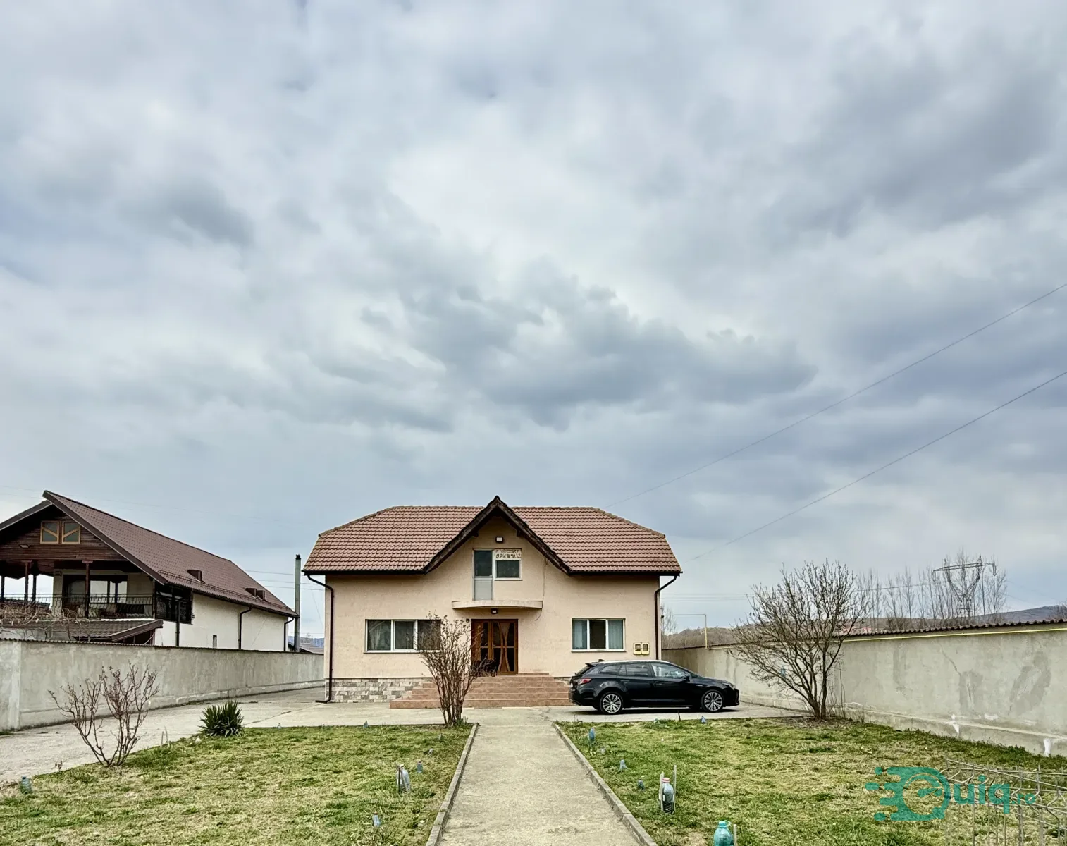Vilă cu piscină | Livadă | Curte 3.000 mp | Budești-Vâlcea — fotografia 2