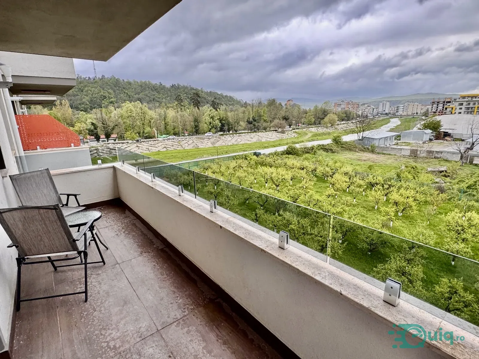 APARTAMENT PREMIUM CU 2 CAMERE DE ÎNCHIRIAT — fotografia 1