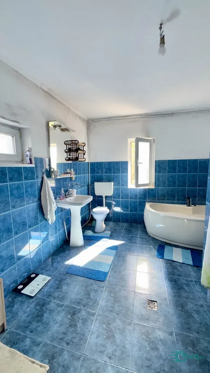 CASĂ CU TEREN 1.668 MP | BUJORENI — fotografia 6