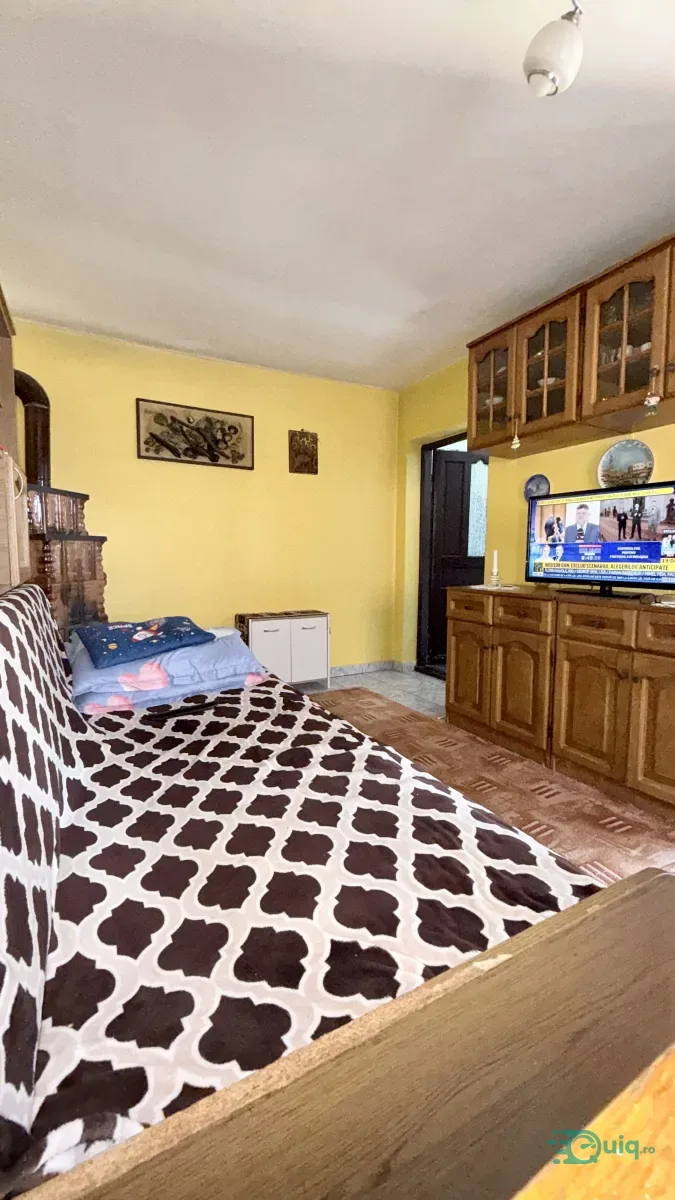 CASĂ CU TEREN 1.668 MP | BUJORENI — fotografia 9