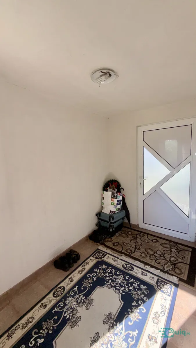 CASĂ CU TEREN 1.668 MP | BUJORENI — fotografia 11