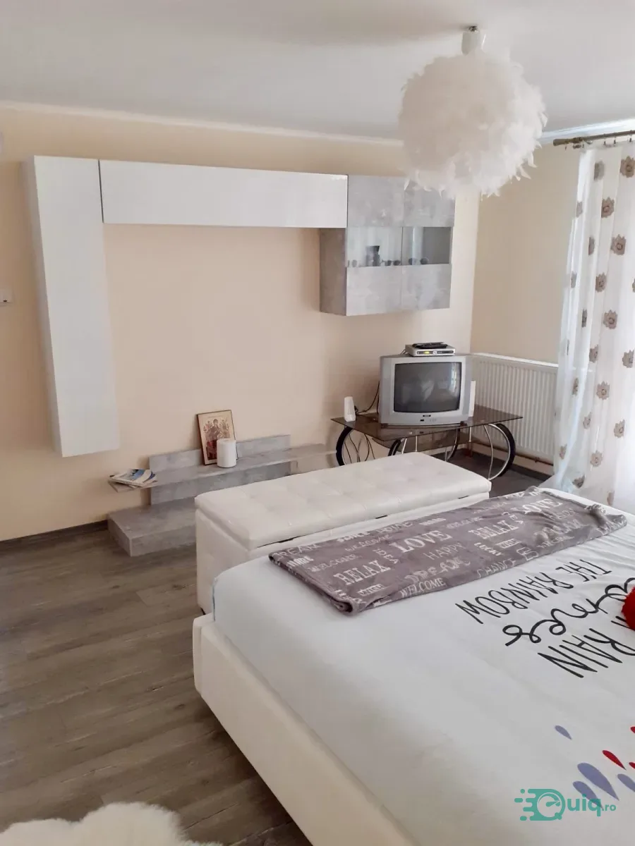 CASĂ P+E | 178 MP | TEREN 1.630 MP | FOTOVOLTAICE 10 kW + POMPA DE CA… — fotografia 14