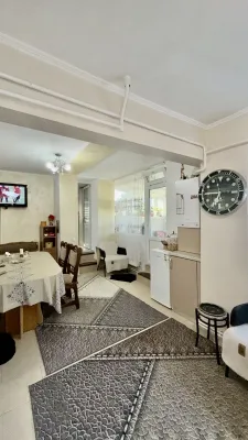Apartament cu 4 camere ultracentral cu terasă și grădină proprie