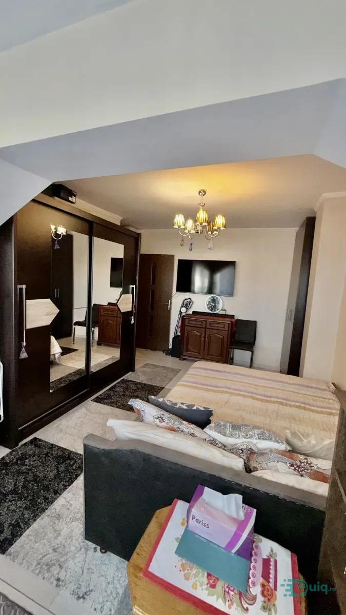 Apartament cu 4 camere ultracentral cu terasă și grădină proprie — fotografia 5