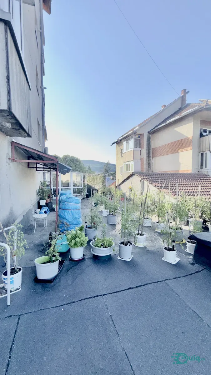 Apartament cu 4 camere ultracentral cu terasă și grădină proprie — fotografia 7