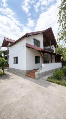 CASĂ LA PREȚ DE APARTAMENT | BUJORENI - OLTENI