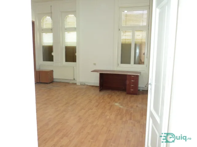 Apartament 5 camere renovat, 181mp, Timisoara, Tribunal, 388.000euro — fotografia 4